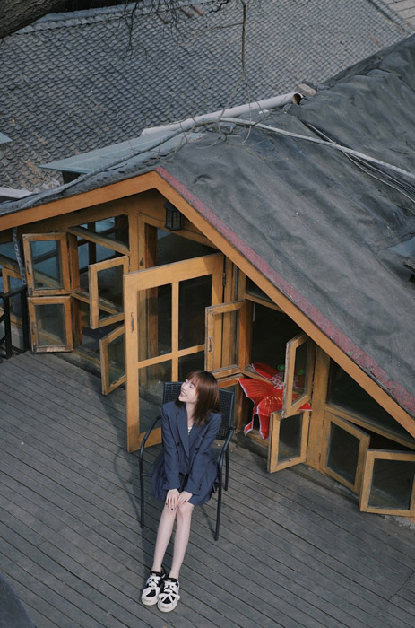 李浩菲制服少女清纯甜美写真照