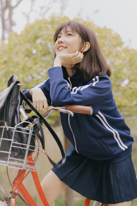 李梦颖运动风元气少女写真照